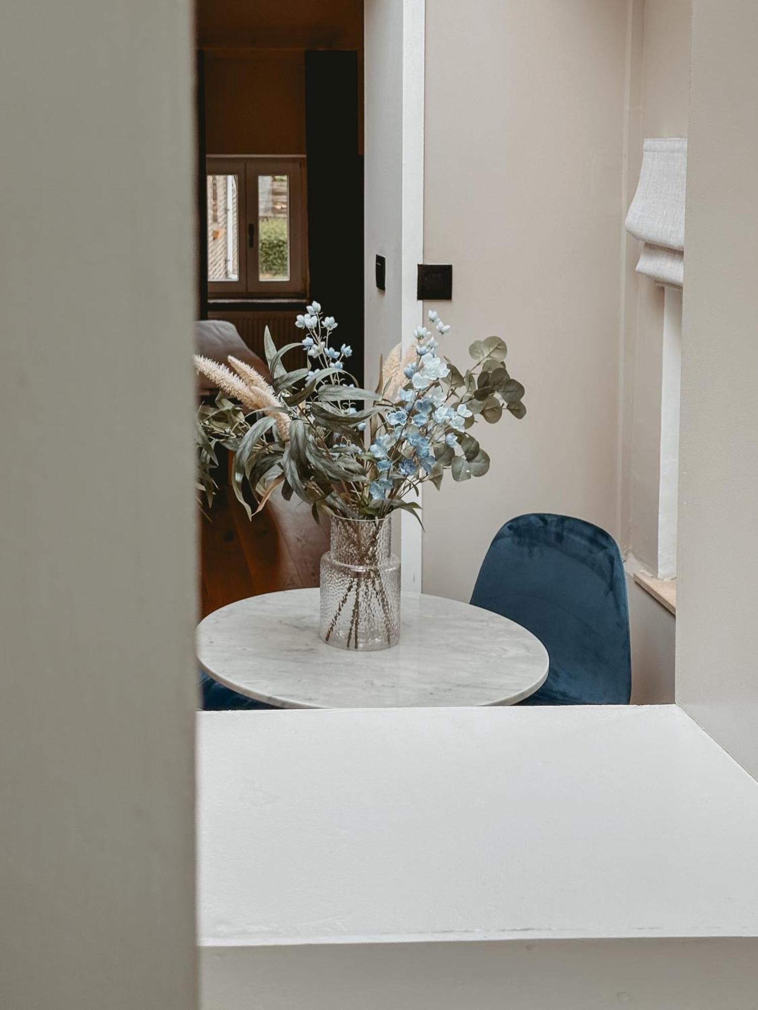 Maas Suites Lanaken Exteriör bild