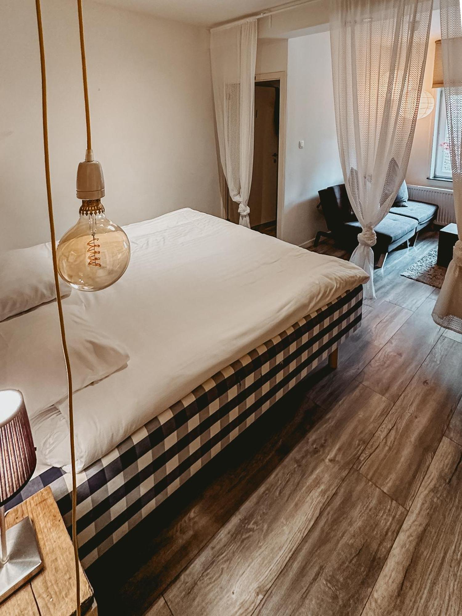 Maas Suites Lanaken Exteriör bild