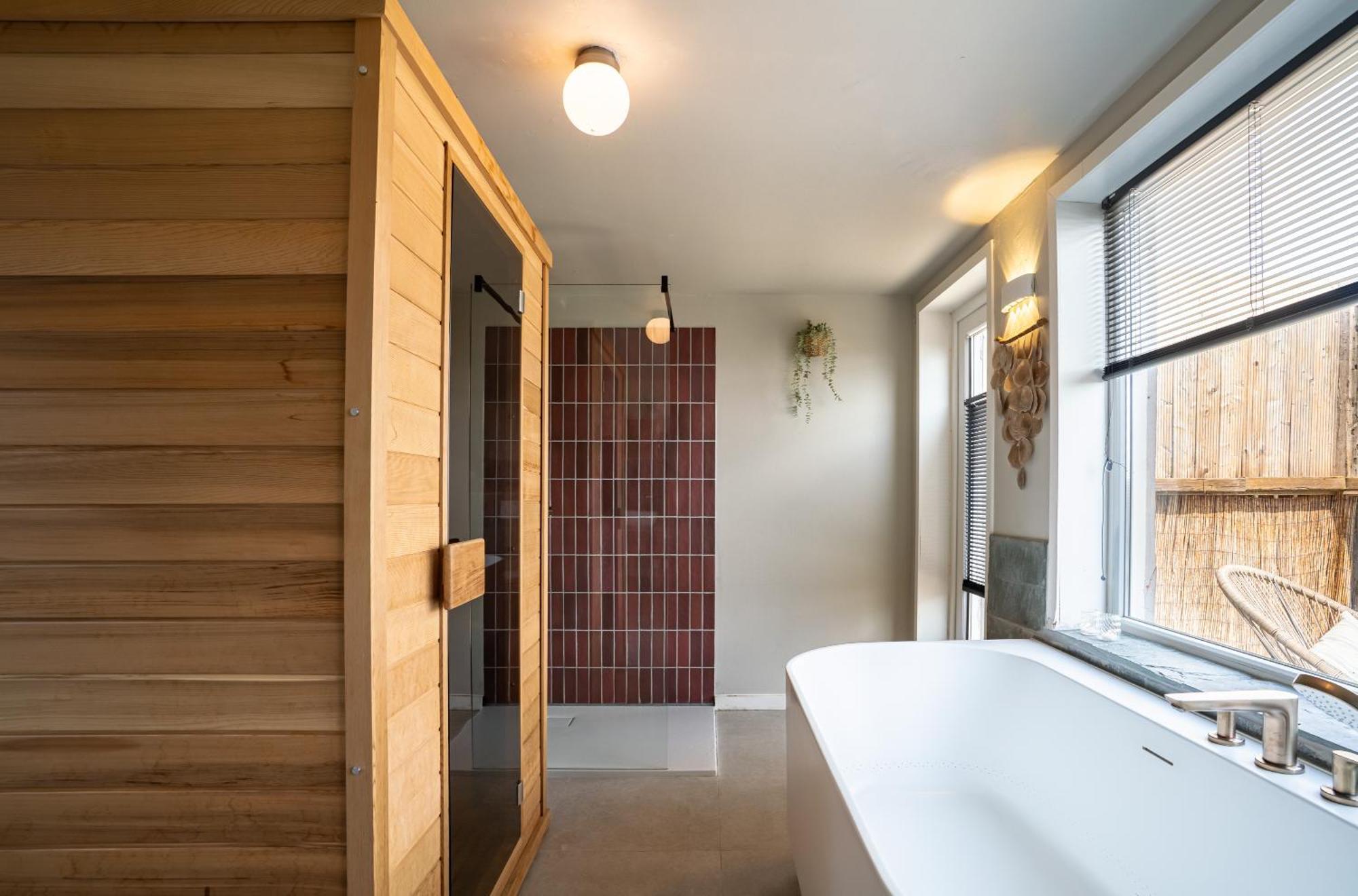 Maas Suites Lanaken Exteriör bild